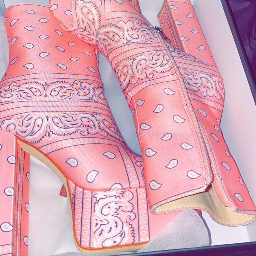 AKIRA Pink and White Paisley Heels